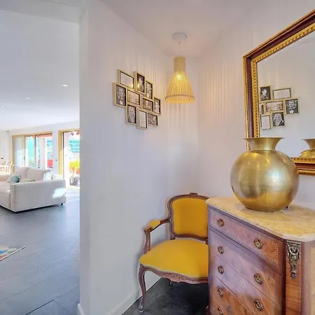 Immogroom -rooftop 150m2 -terrace 150m2 -parking -wifi - Ac Daire