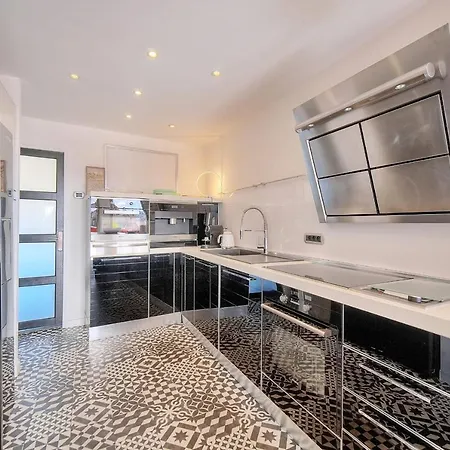 Immogroom -rooftop 150m2 -terrace 150m2 -parking -wifi - Ac * Канны